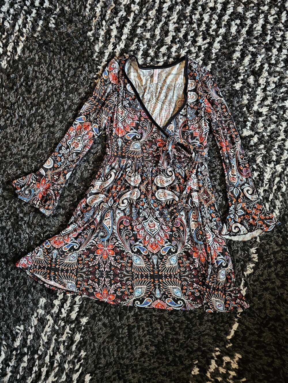 Xhilaration V-Neck Paisley Print Bell Sleeve Dress